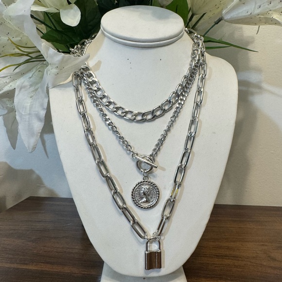 Aesthetic Necklace Contemporary Jewelry Bib Necklace, StatemenT NECKLACE - Picture 15 of 16